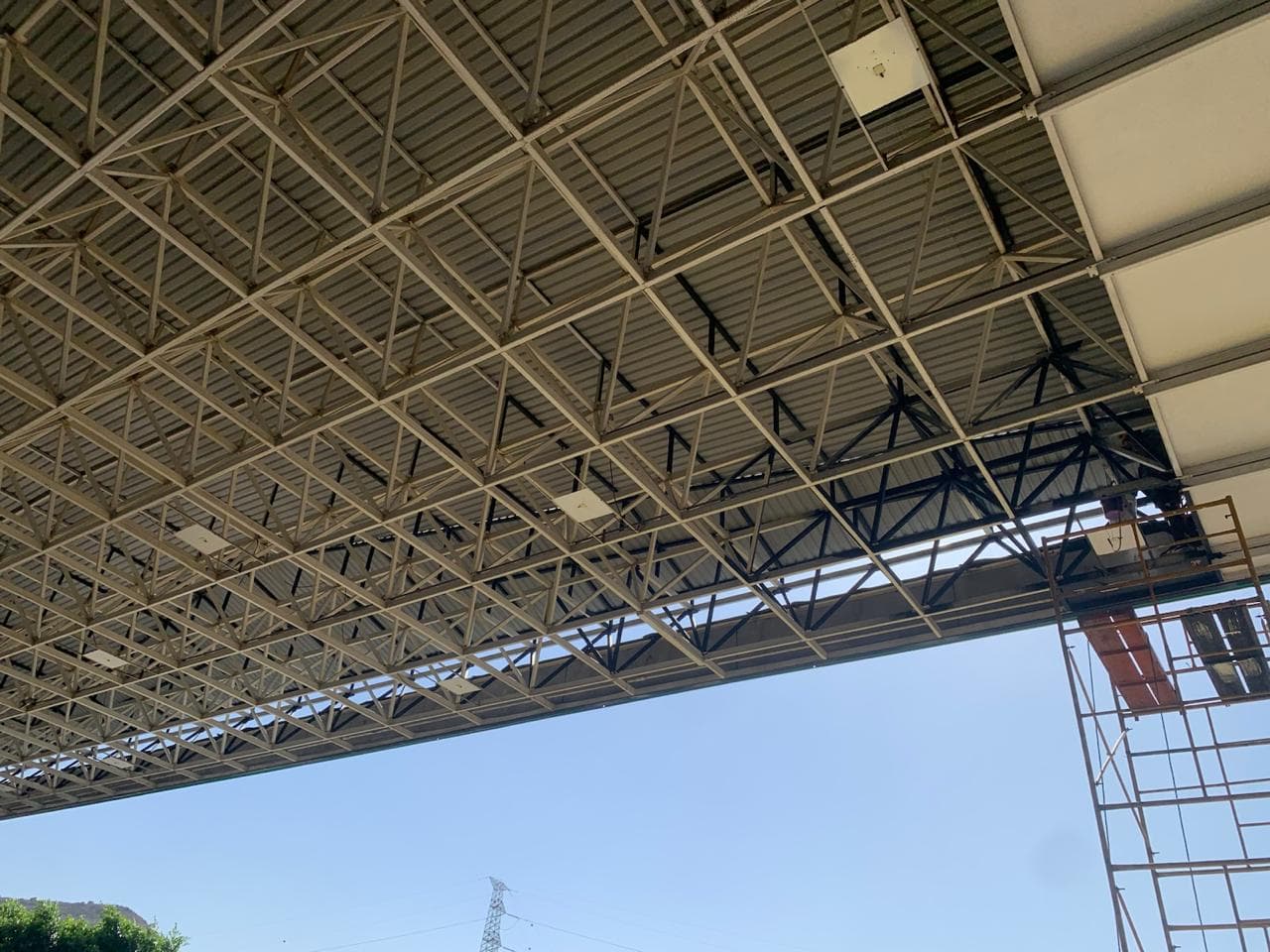 Imagen de Pintura en Estructura Tridilosa con Airless